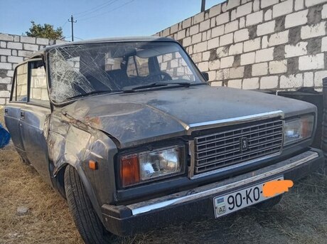 LADA (VAZ) 2107 2011