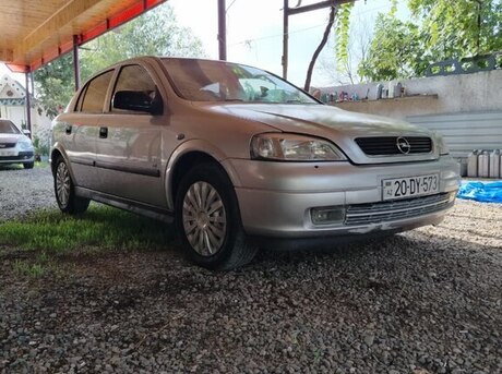 Opel Astra 2005