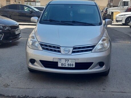 Nissan Tiida 2012