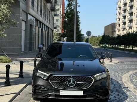 Mercedes E 300 e 2024