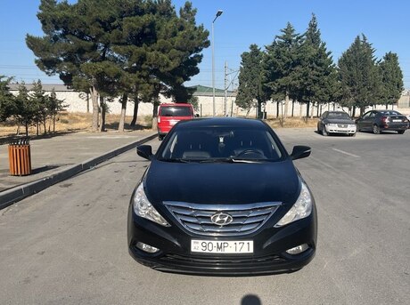 Hyundai Sonata 2011
