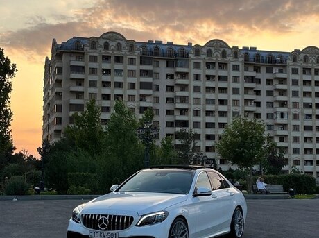 Mercedes C 300