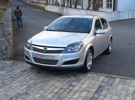 Opel Astra 2007
