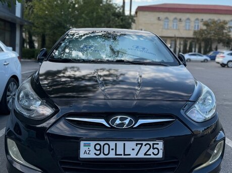 Hyundai Accent 2011