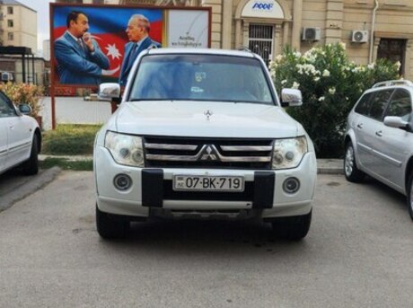 Mitsubishi Pajero 2007