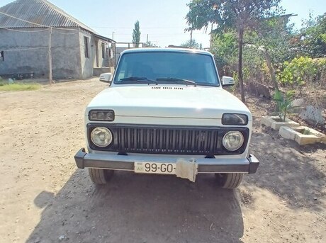LADA (VAZ) Niva 2013