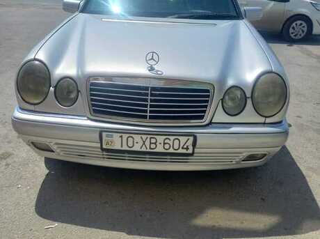 Mercedes E 220 1996