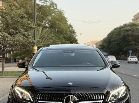 Mercedes E 300