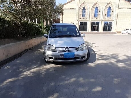 Mercedes Vaneo 2002