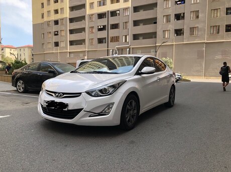 Hyundai Avante 2015