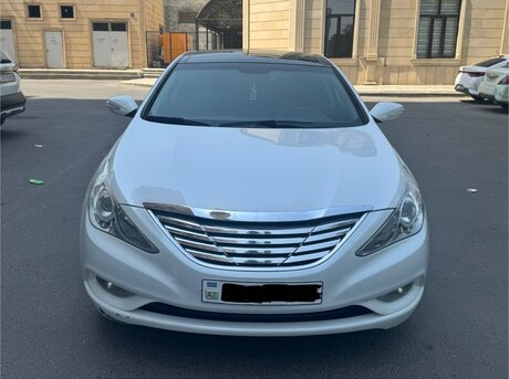 Hyundai Sonata 2010