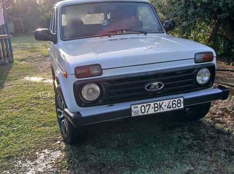 LADA (VAZ) Niva 2002