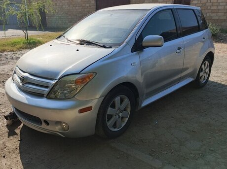 Toyota Xa 2006