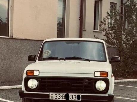 LADA (VAZ) Niva 2012