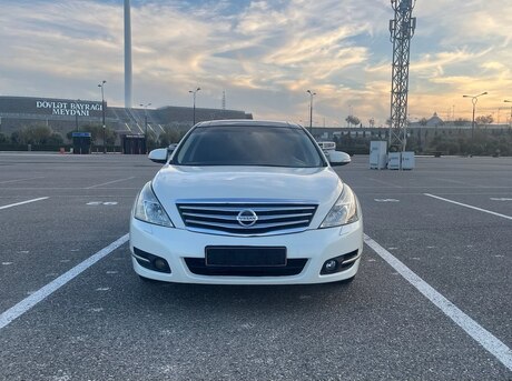 Nissan Teana 2010