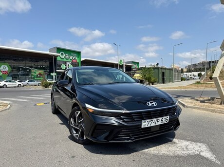 Hyundai Elantra 2024