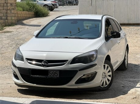 Opel Astra 2013