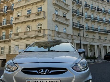 Hyundai Accent 2013