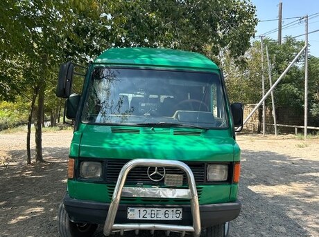Mercedes 208 D 1994