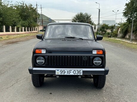 LADA (VAZ) Niva 2015