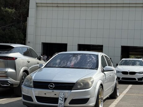 Opel Astra 2004