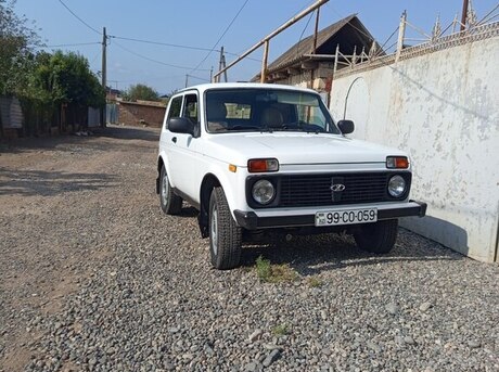 LADA (VAZ) Niva 2012