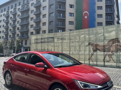 Hyundai Elantra 2019