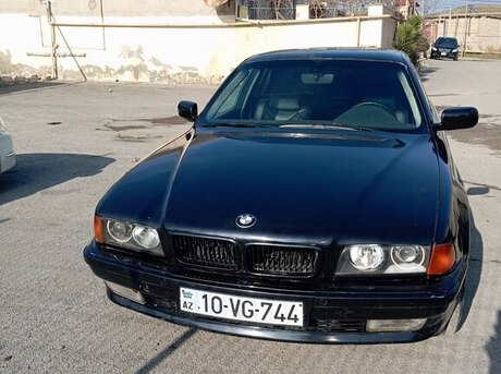 BMW 740 1998