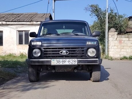 LADA (VAZ) Niva 2013