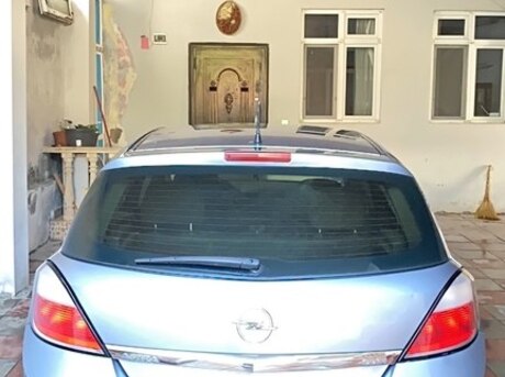 Opel Astra 2007