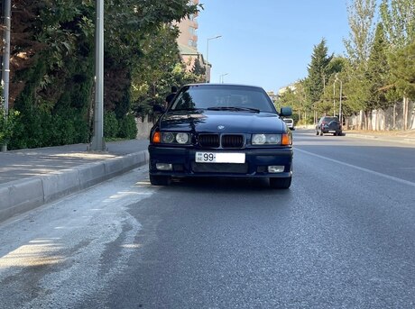 BMW 320 1995