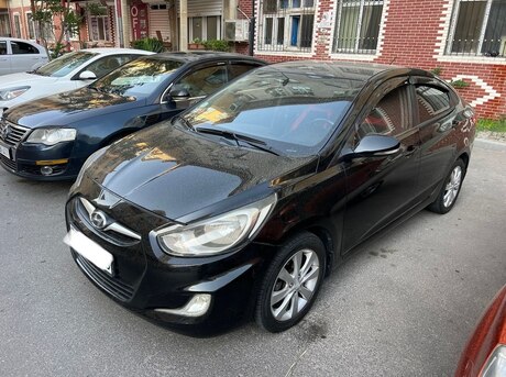 Hyundai Accent 2011