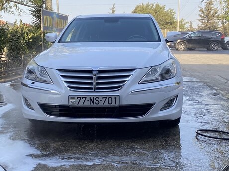 Hyundai Genesis 2014