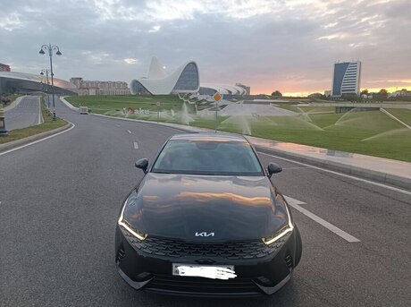 Kia K5 2023