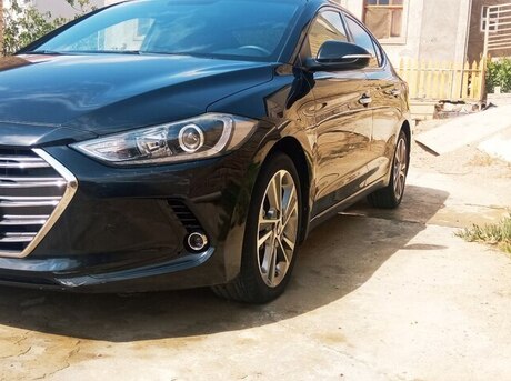 Hyundai Elantra 2015