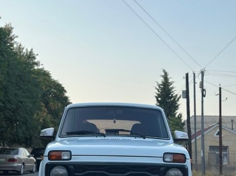 LADA (VAZ) Niva 2013