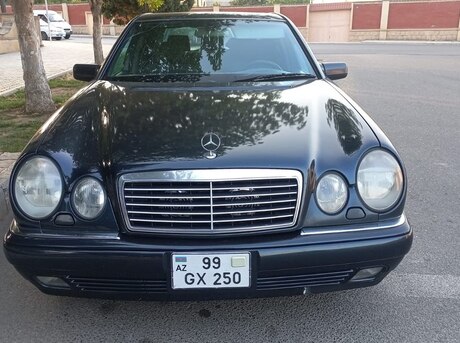 Mercedes E 220 1999