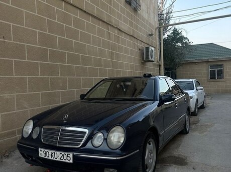 Mercedes E 240 2001