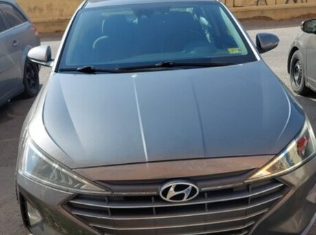 Hyundai Elantra 2020