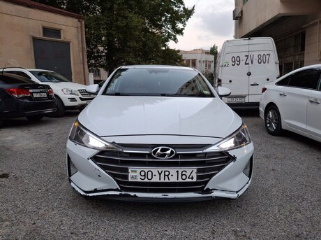 Hyundai Elantra 2020