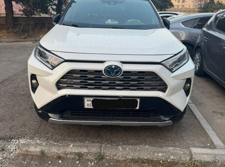 Toyota RAV4 2021