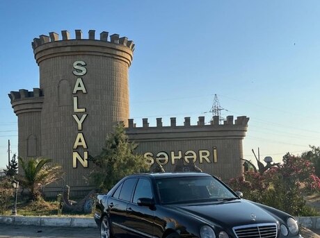 Mercedes E 270 2000