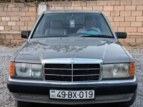 Mercedes 190 1990