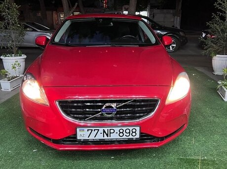 Volvo V40 2014