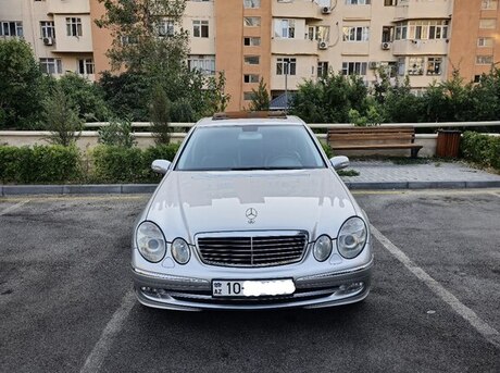 Mercedes E 240 2002
