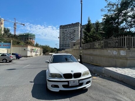 BMW 320 2002