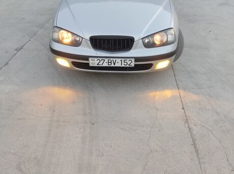 Hyundai Elantra 2001