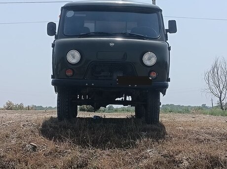 UAZ 452 1980