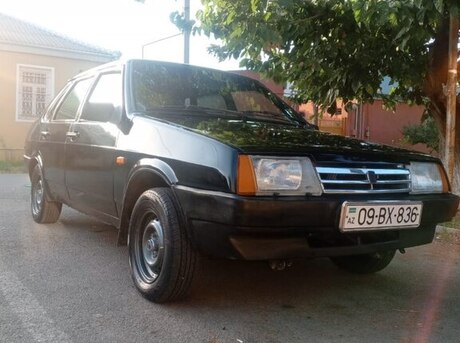 LADA (VAZ) 21099 2000