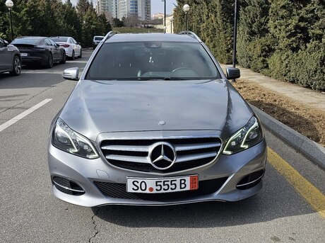 Mercedes E 220